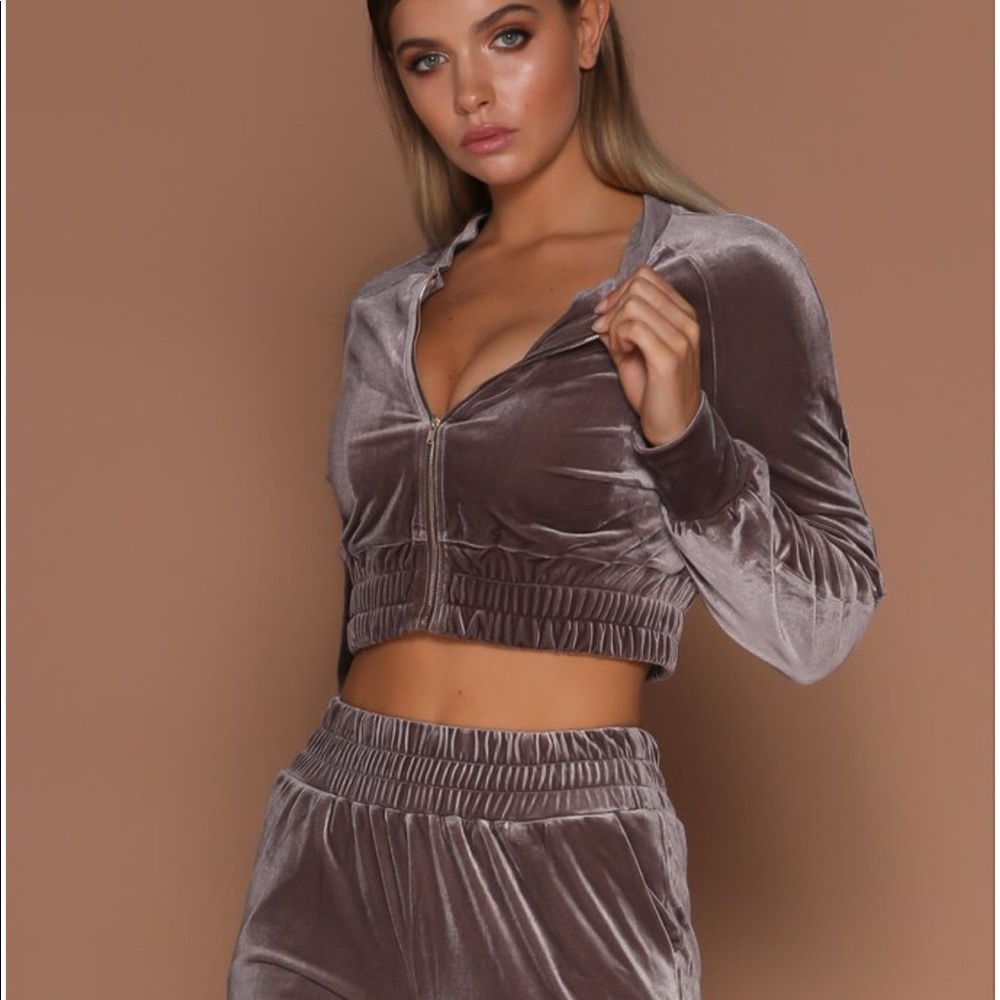 Meshki velvet tracksuit Set - Picture 2 of 4